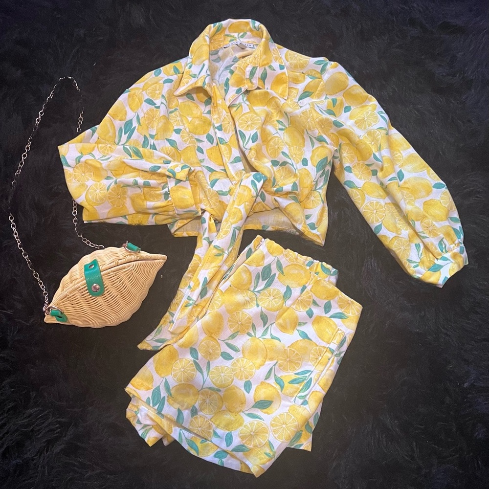 Fashion Nova Yellow Lemon Print Set with Straw Bag